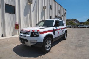 Land Rover Defender – Croce Rossa Italiana